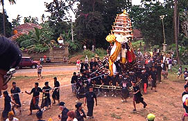 Balinese Funeral in Ubud arrival